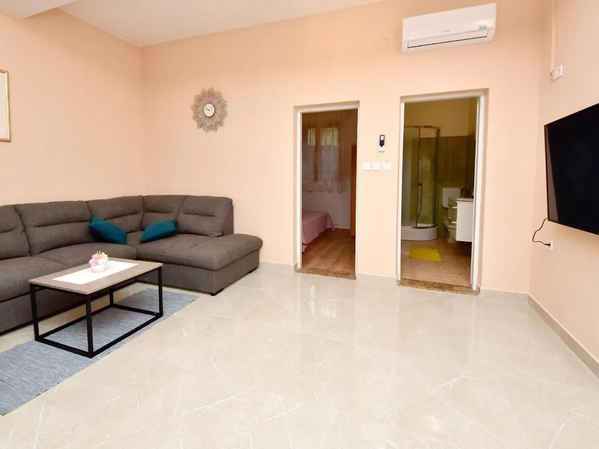 Holiday Home Milka By Interhome Anic 0*,